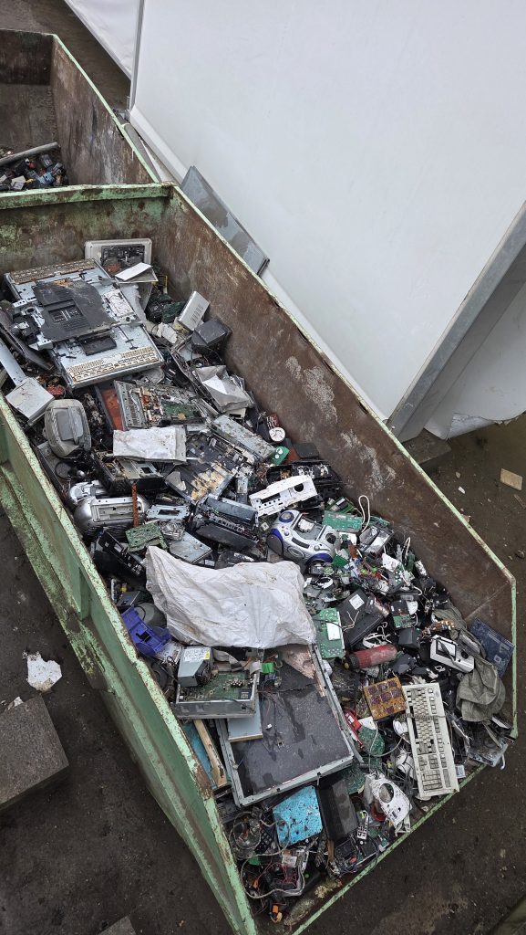 Circular Economy in Practice: Insights from CleanR and the “Nomales” Exchange Point